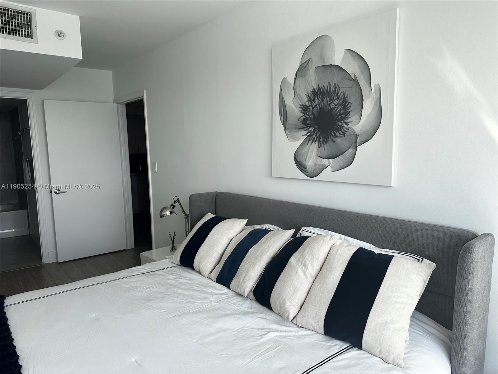 YACHT CLUB AT PORTOFINO C - Residential Lease