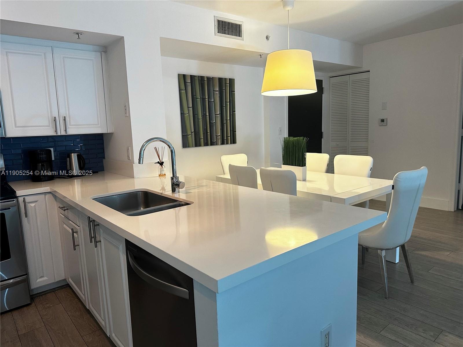 YACHT CLUB AT PORTOFINO C - Residential Lease