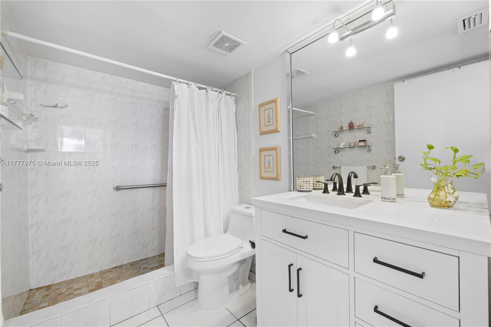 PALM COURT OF MIAMI CONDO - Residential