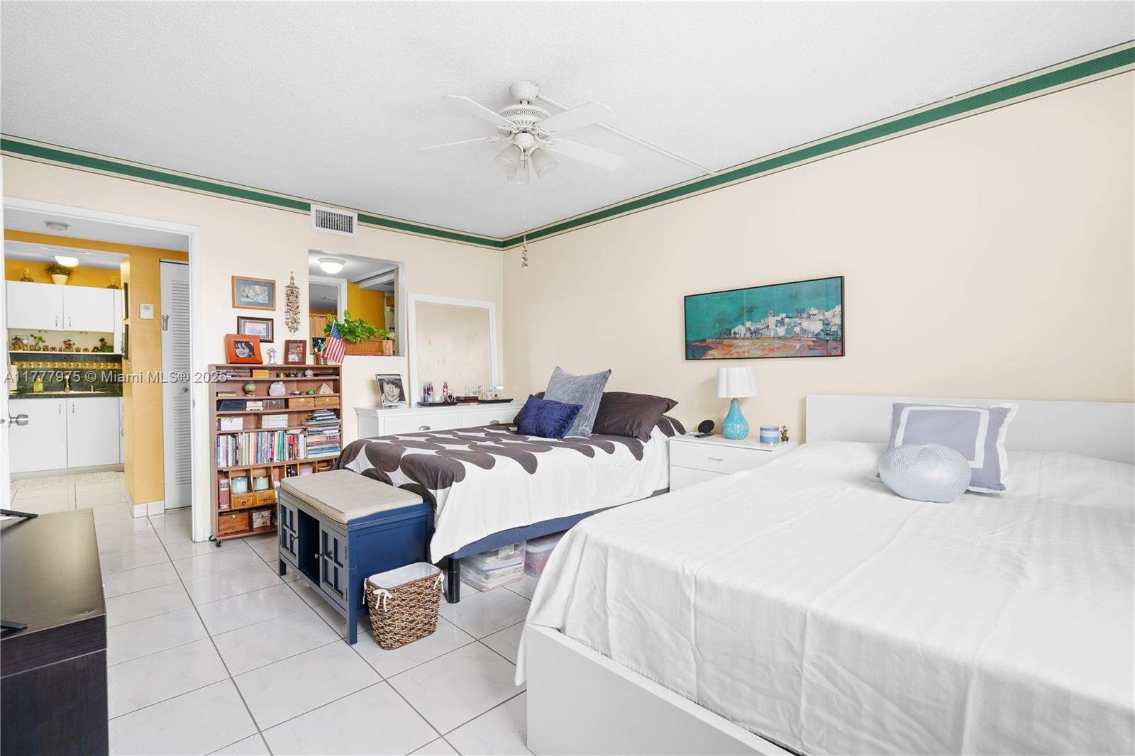 PALM COURT OF MIAMI CONDO - Residential