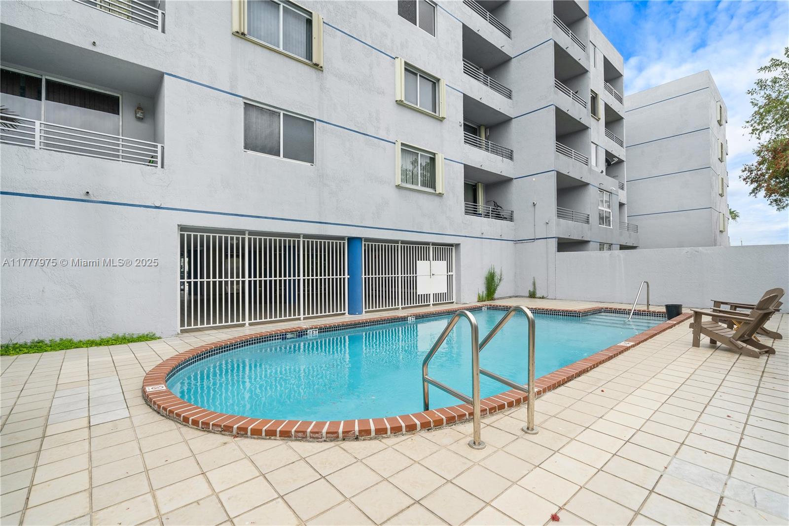 PALM COURT OF MIAMI CONDO - Residential