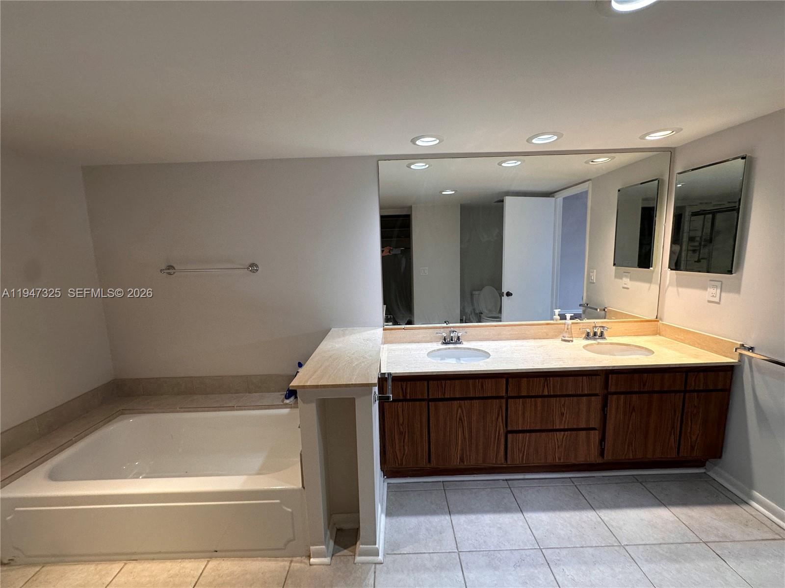 BILTMORE II CONDO - Residential