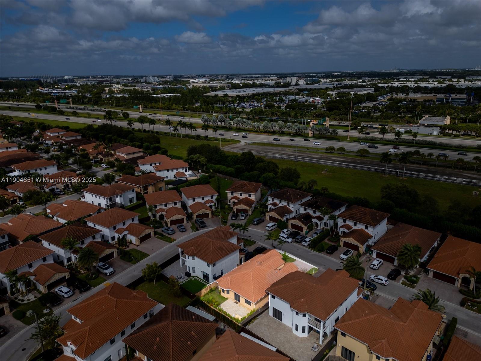 FONTAINEBLEAU WEST NORTH - Residential Lease