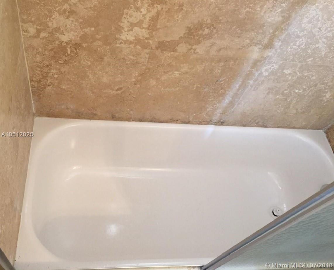 HOLLYWOOD BREEZES CONDO - Residential Lease