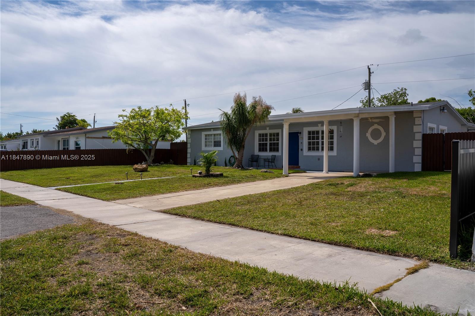 CUTLER RIDGE SEC 3 - Residential