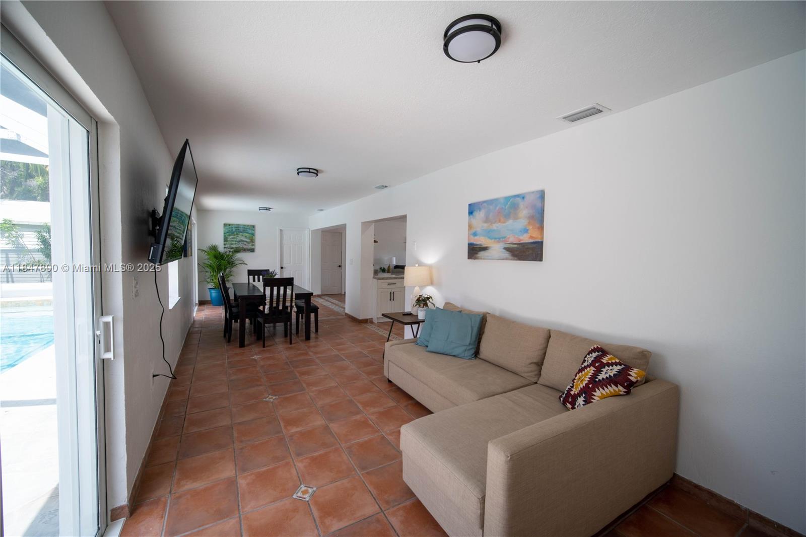 CUTLER RIDGE SEC 3 - Residential