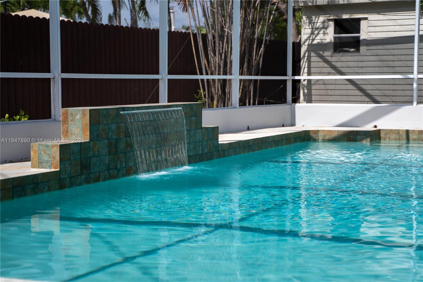 CUTLER RIDGE SEC 3 - Residential