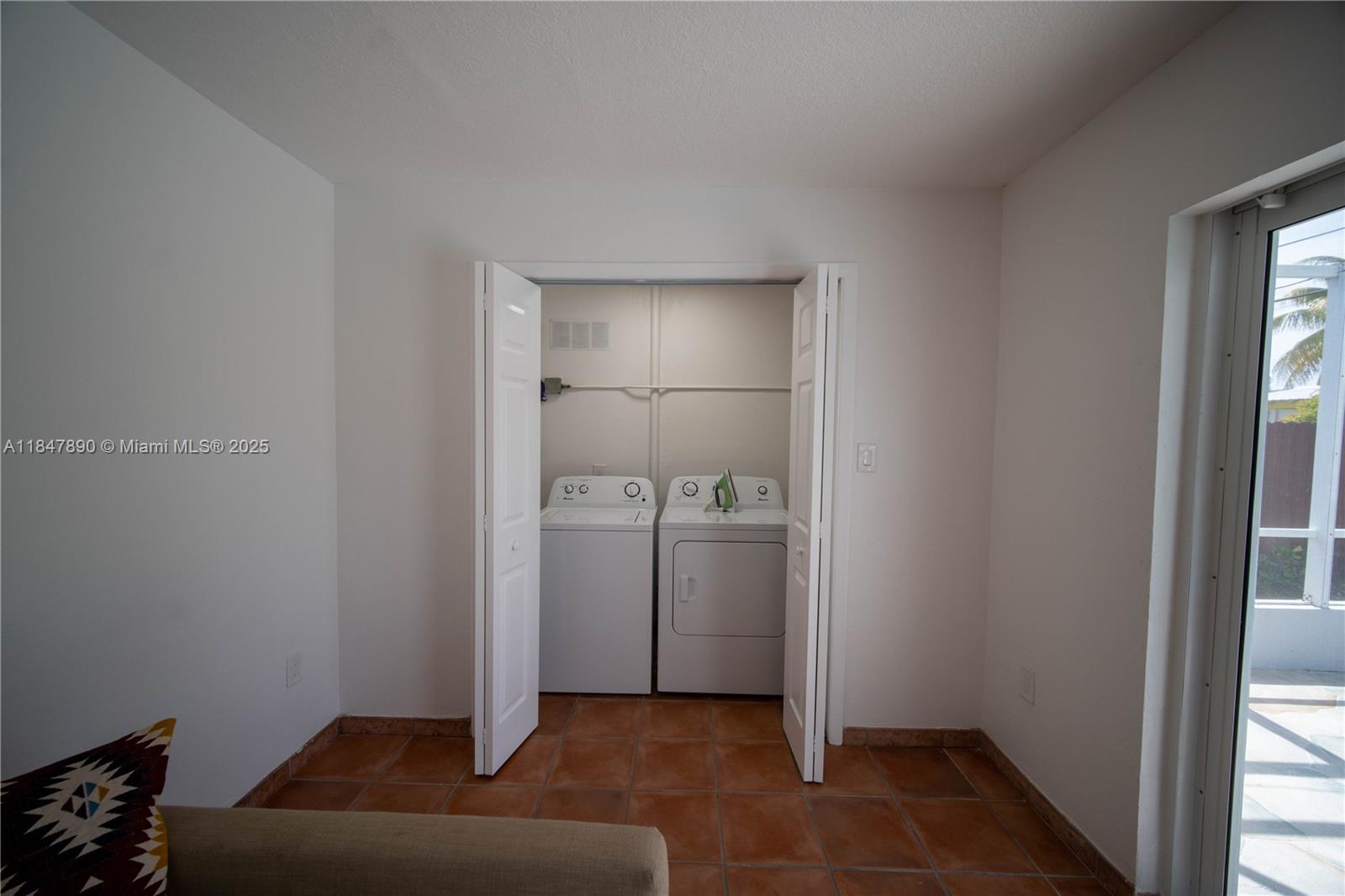 CUTLER RIDGE SEC 3 - Residential