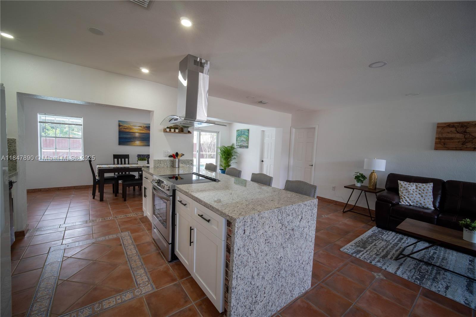 CUTLER RIDGE SEC 3 - Residential