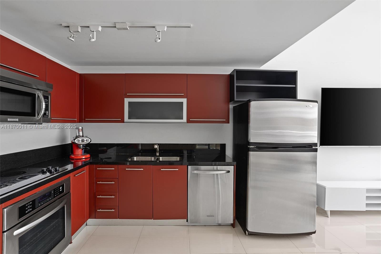 253 NE 2 ST 626