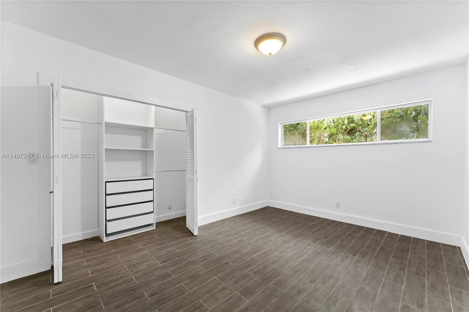 AMD PLAT OF SUNSET LAKE S - Residential