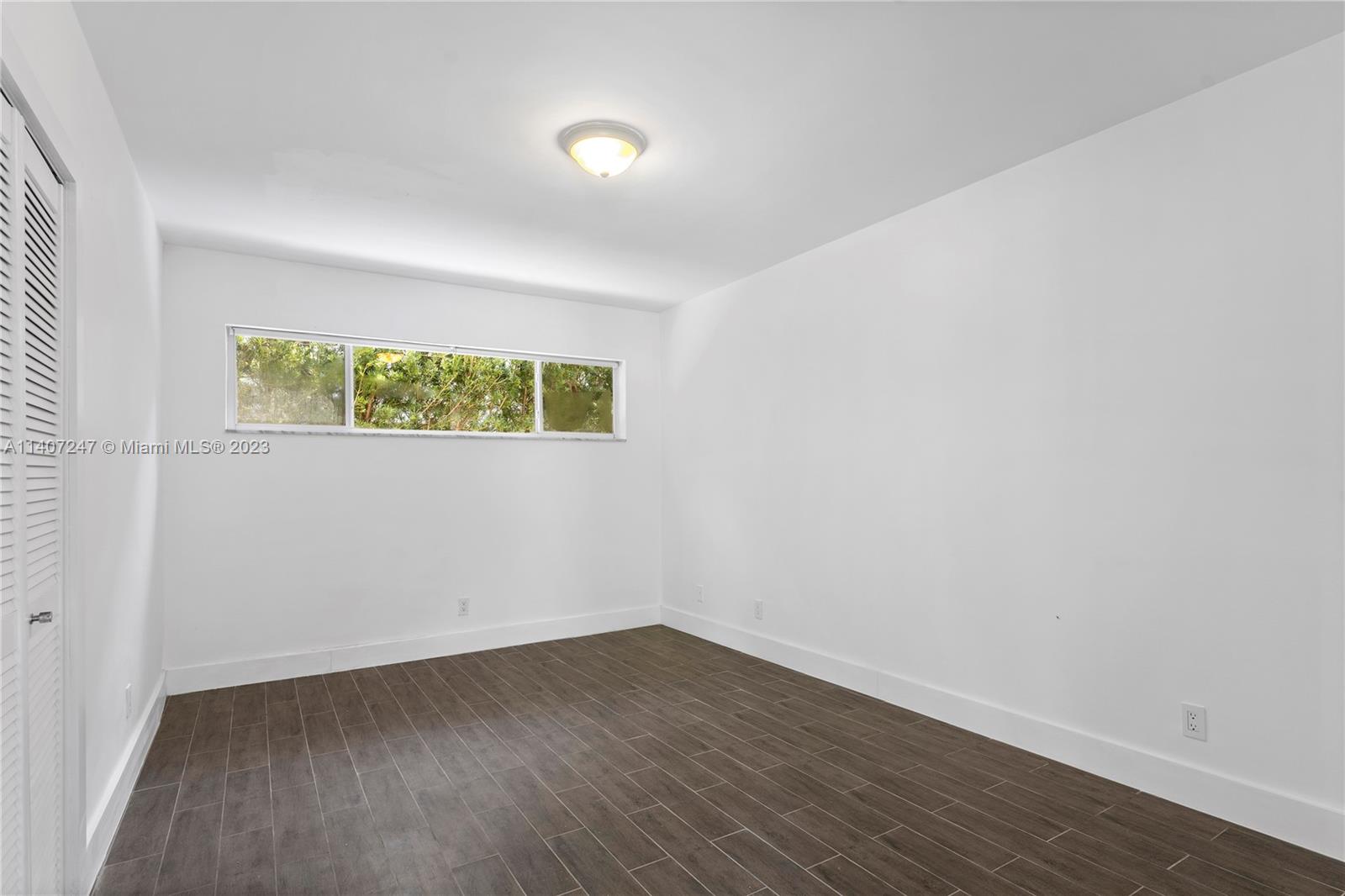 AMD PLAT OF SUNSET LAKE S - Residential