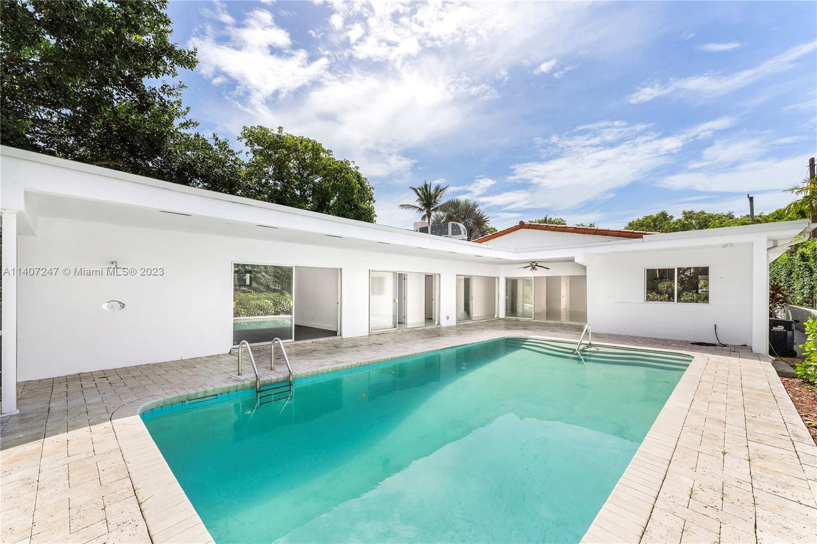 AMD PLAT OF SUNSET LAKE S - Residential