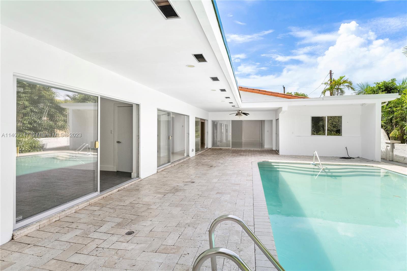 AMD PLAT OF SUNSET LAKE S - Residential