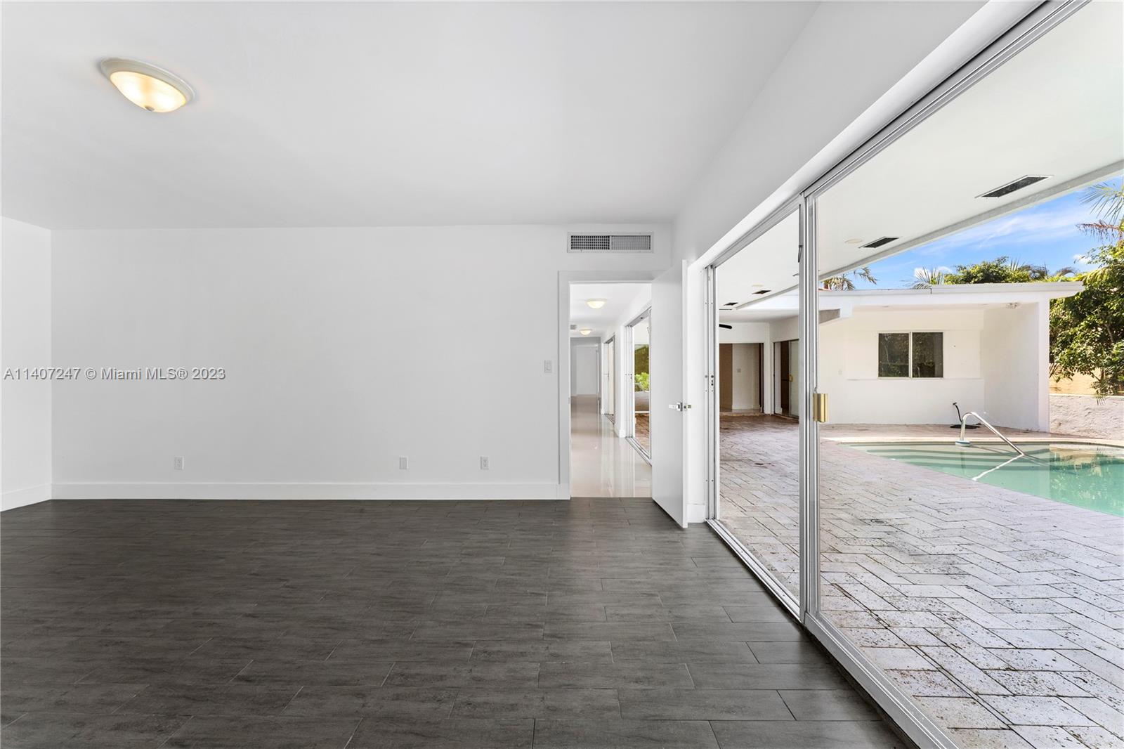 AMD PLAT OF SUNSET LAKE S - Residential