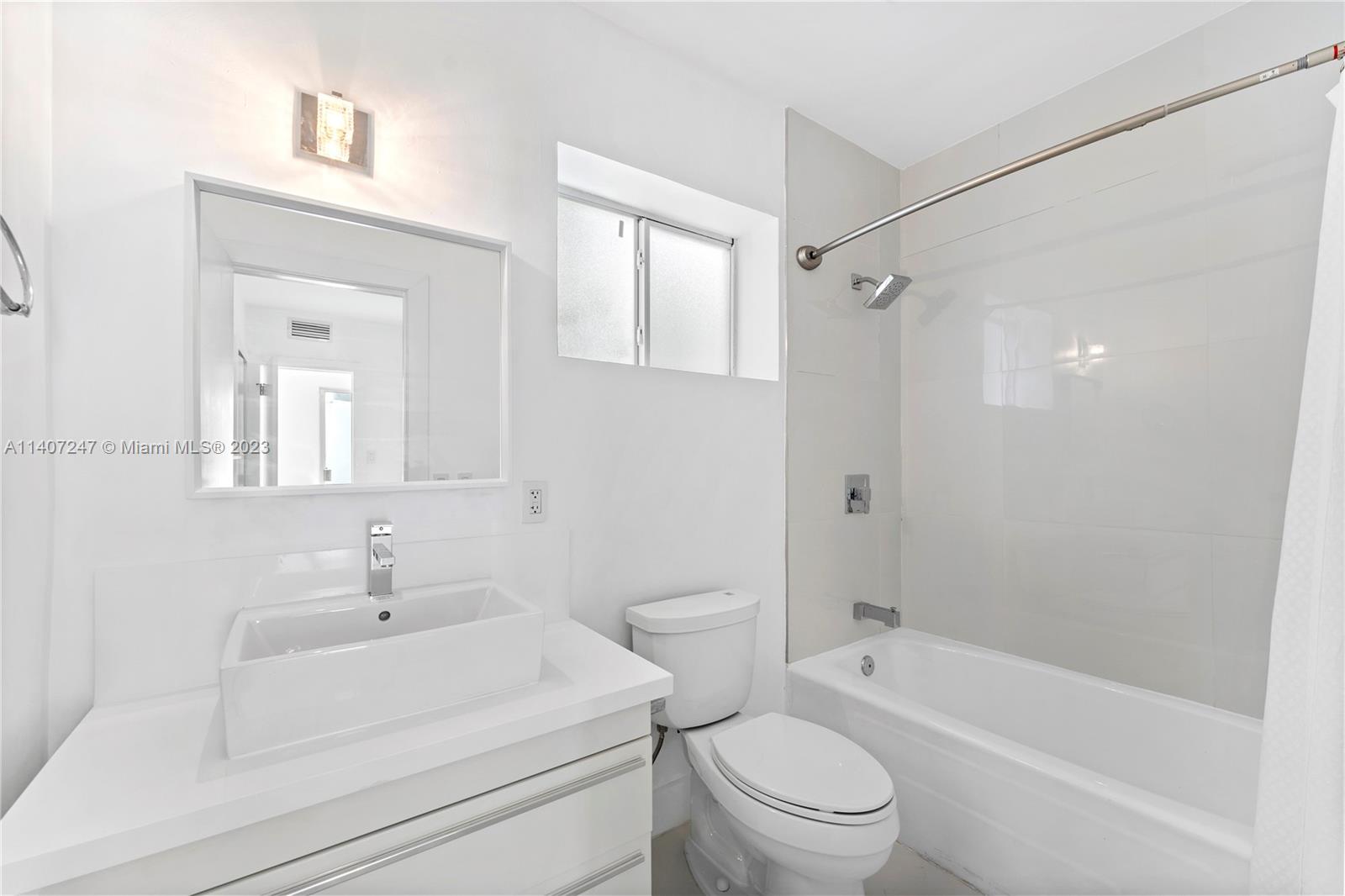 AMD PLAT OF SUNSET LAKE S - Residential