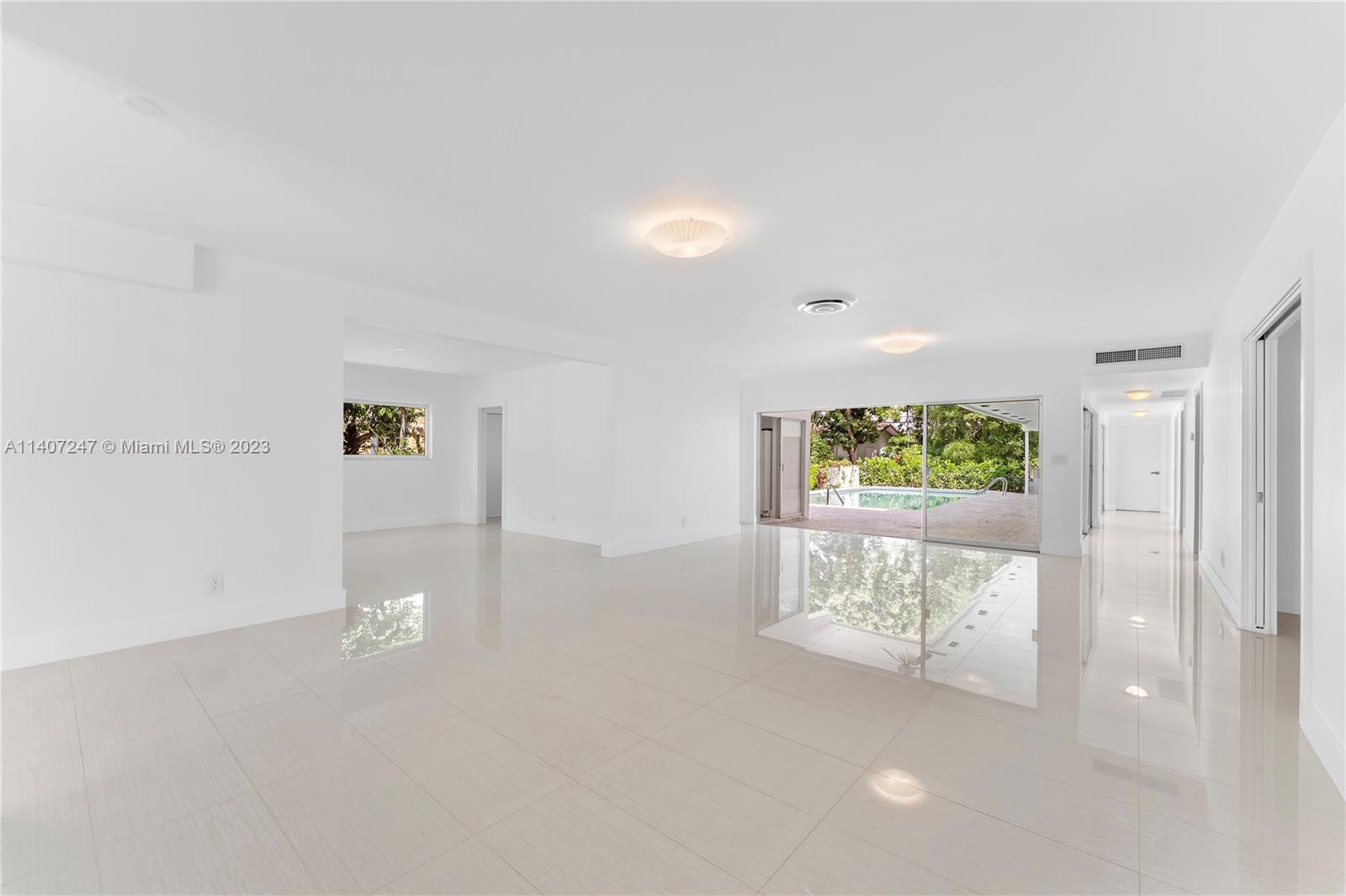 AMD PLAT OF SUNSET LAKE S - Residential