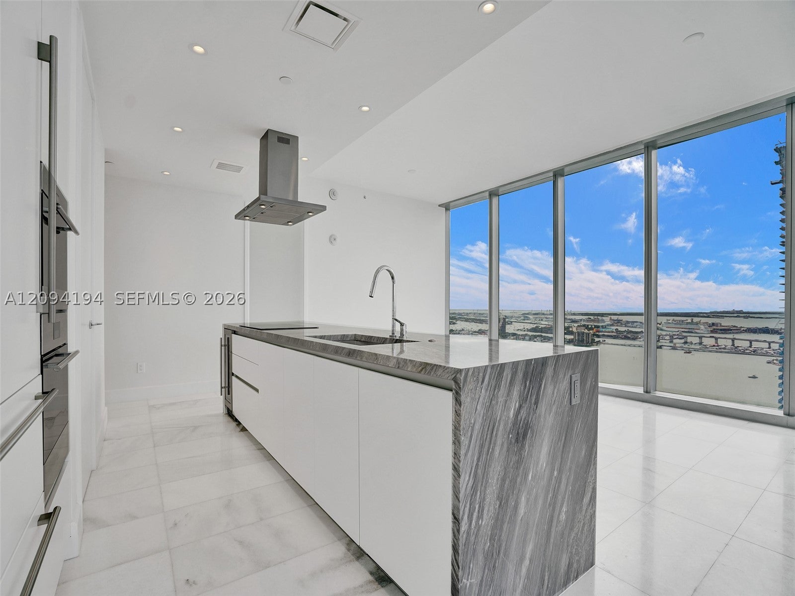 700 NE 26th Ter 3505
