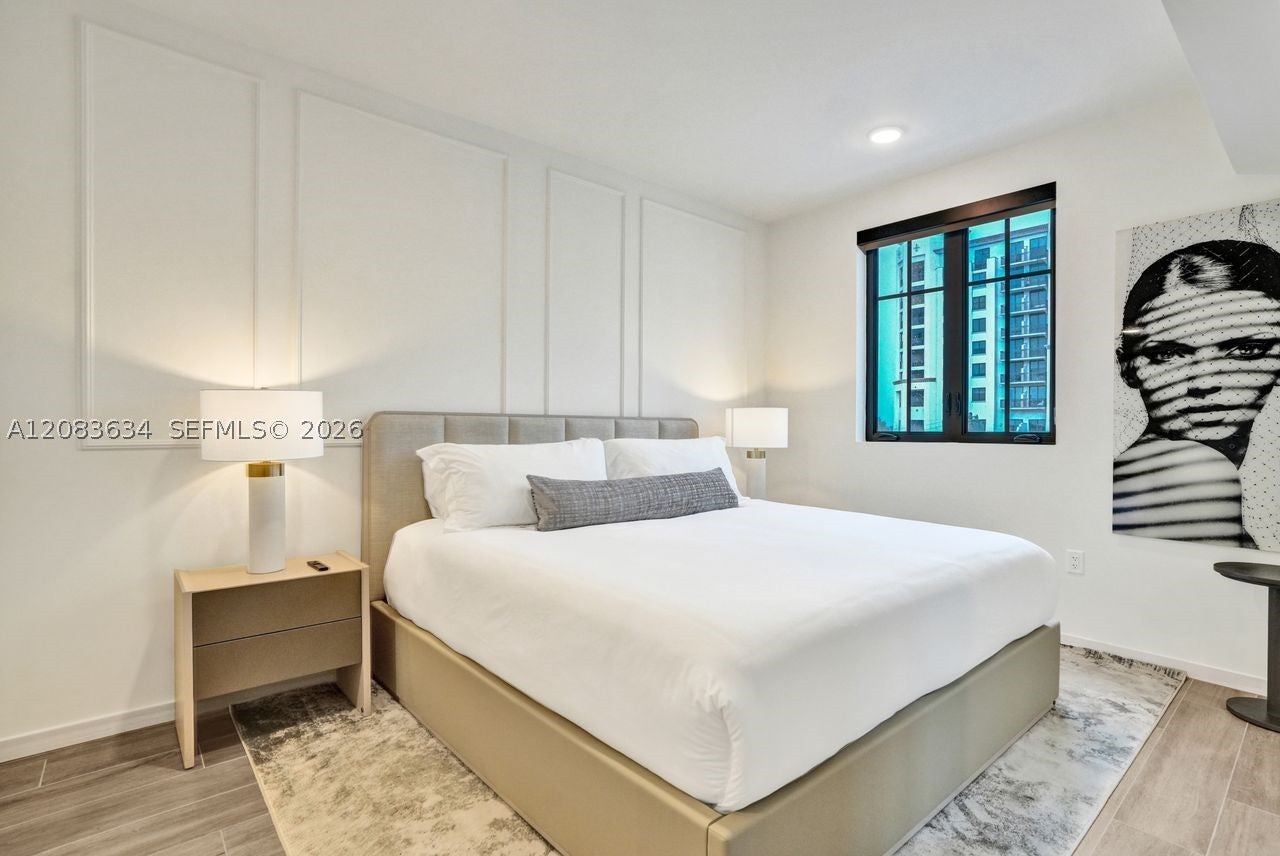 4220 LAGUNA ST 403