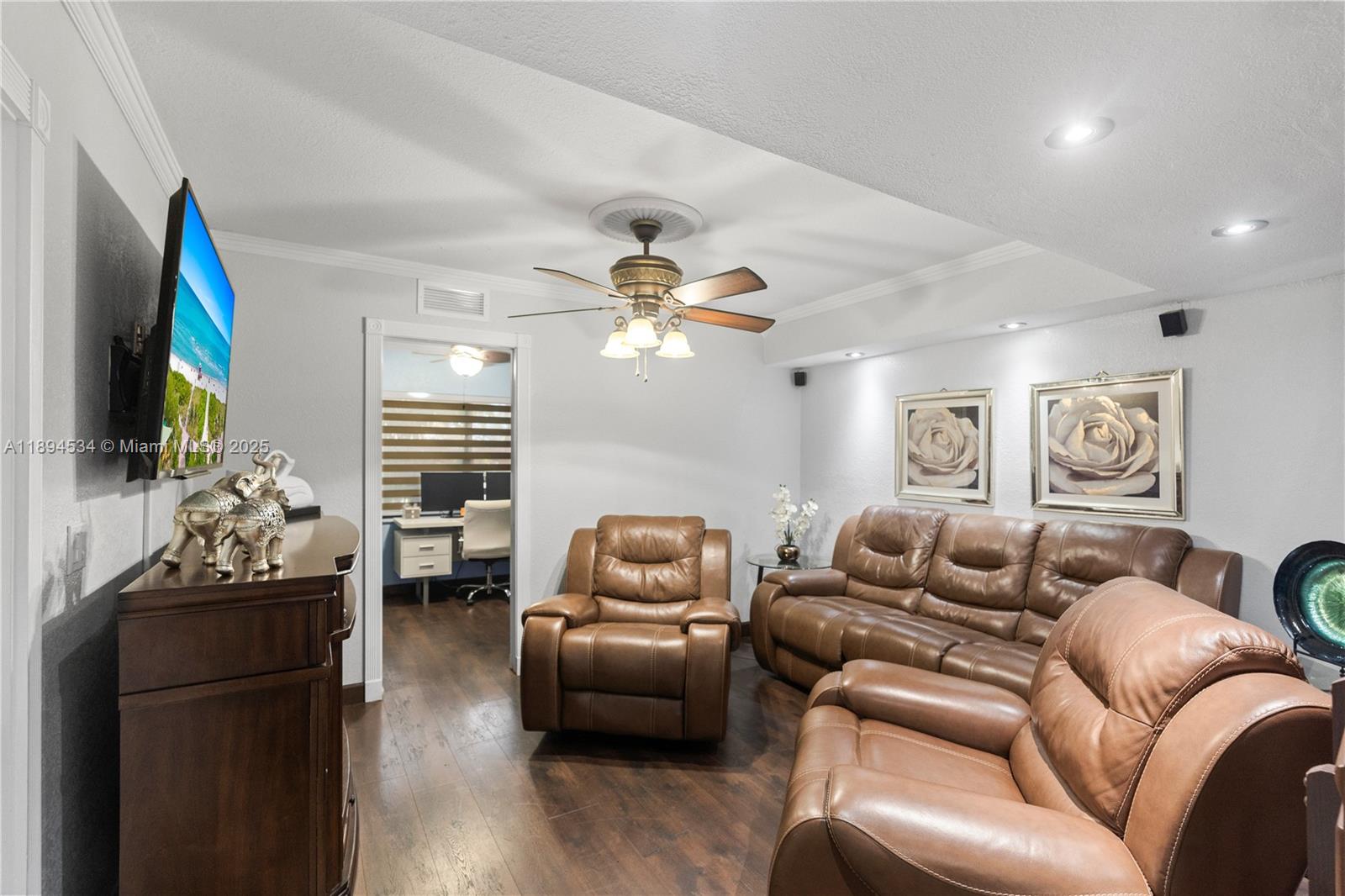 LAGO GRANDE FOUR-A CONDO - Residential