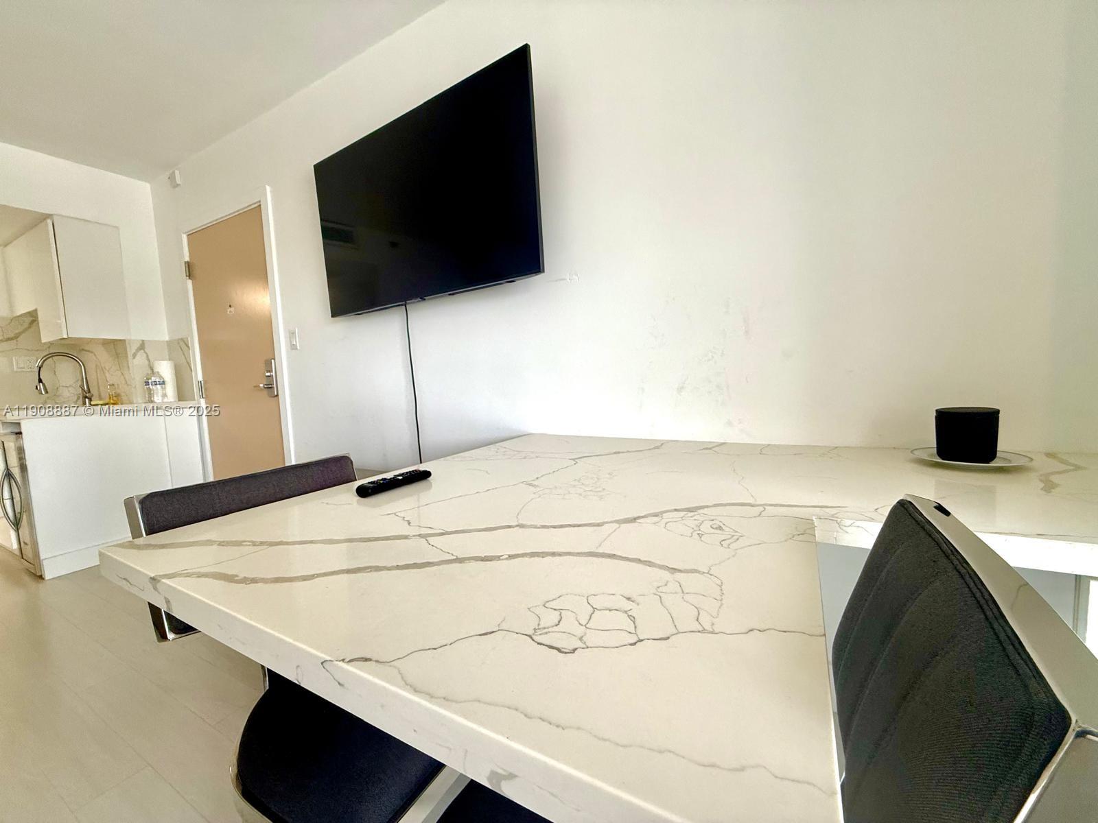 THE AVENTURA BEACH CLUB C - Residential Lease