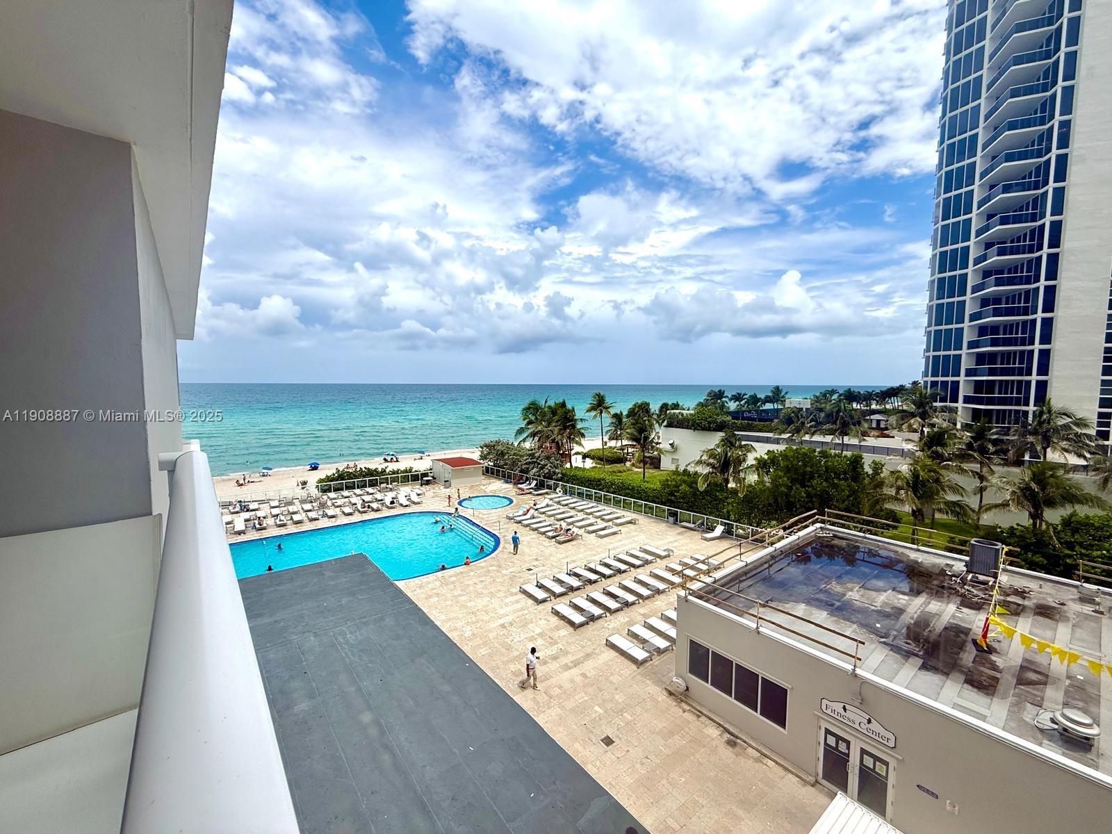 THE AVENTURA BEACH CLUB C - Residential Lease