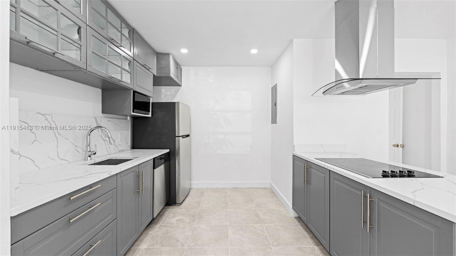 NORTH SHORE HEIGHTS - Residential