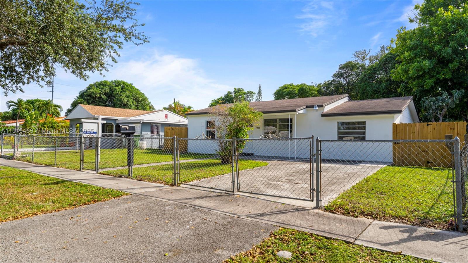 NORTH SHORE HEIGHTS - Residential