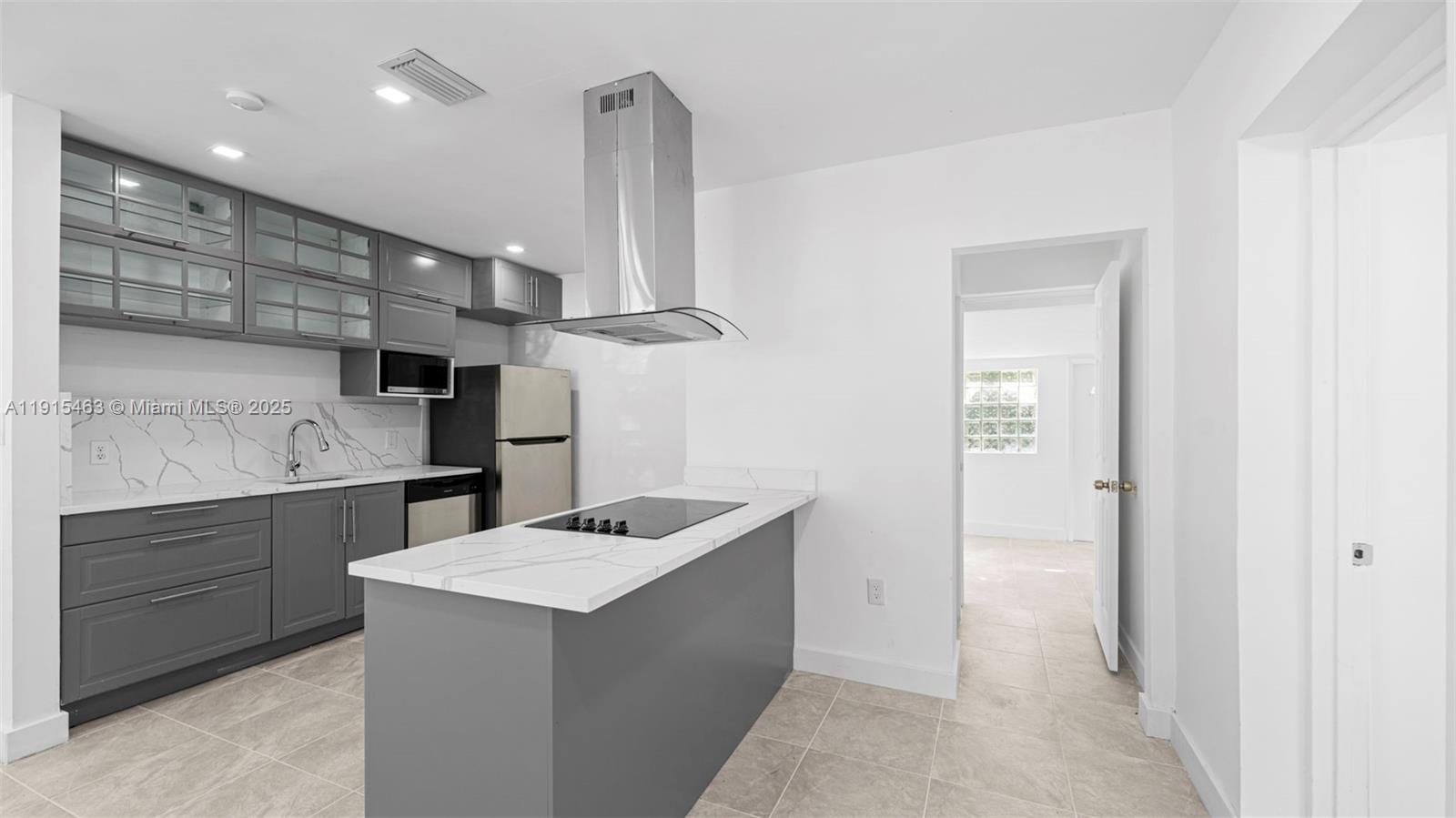 NORTH SHORE HEIGHTS - Residential