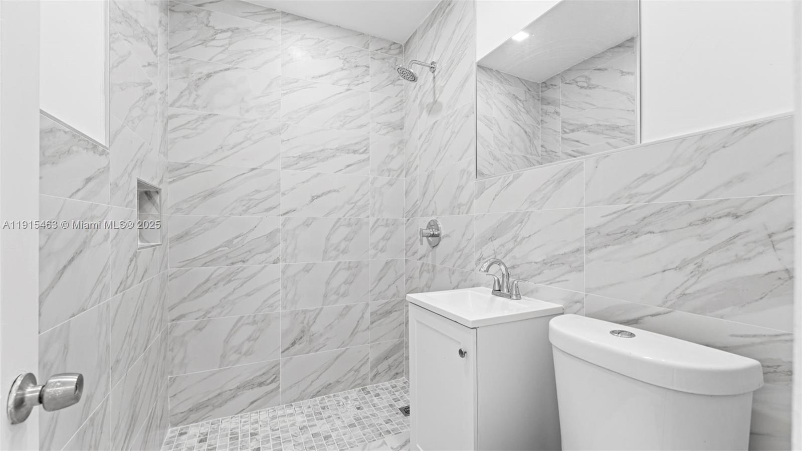 NORTH SHORE HEIGHTS - Residential