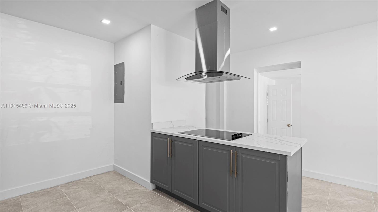 NORTH SHORE HEIGHTS - Residential