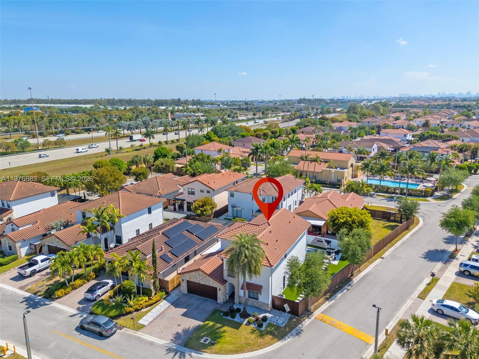 FONTAINEBLEAU WEST NORTH - Residential