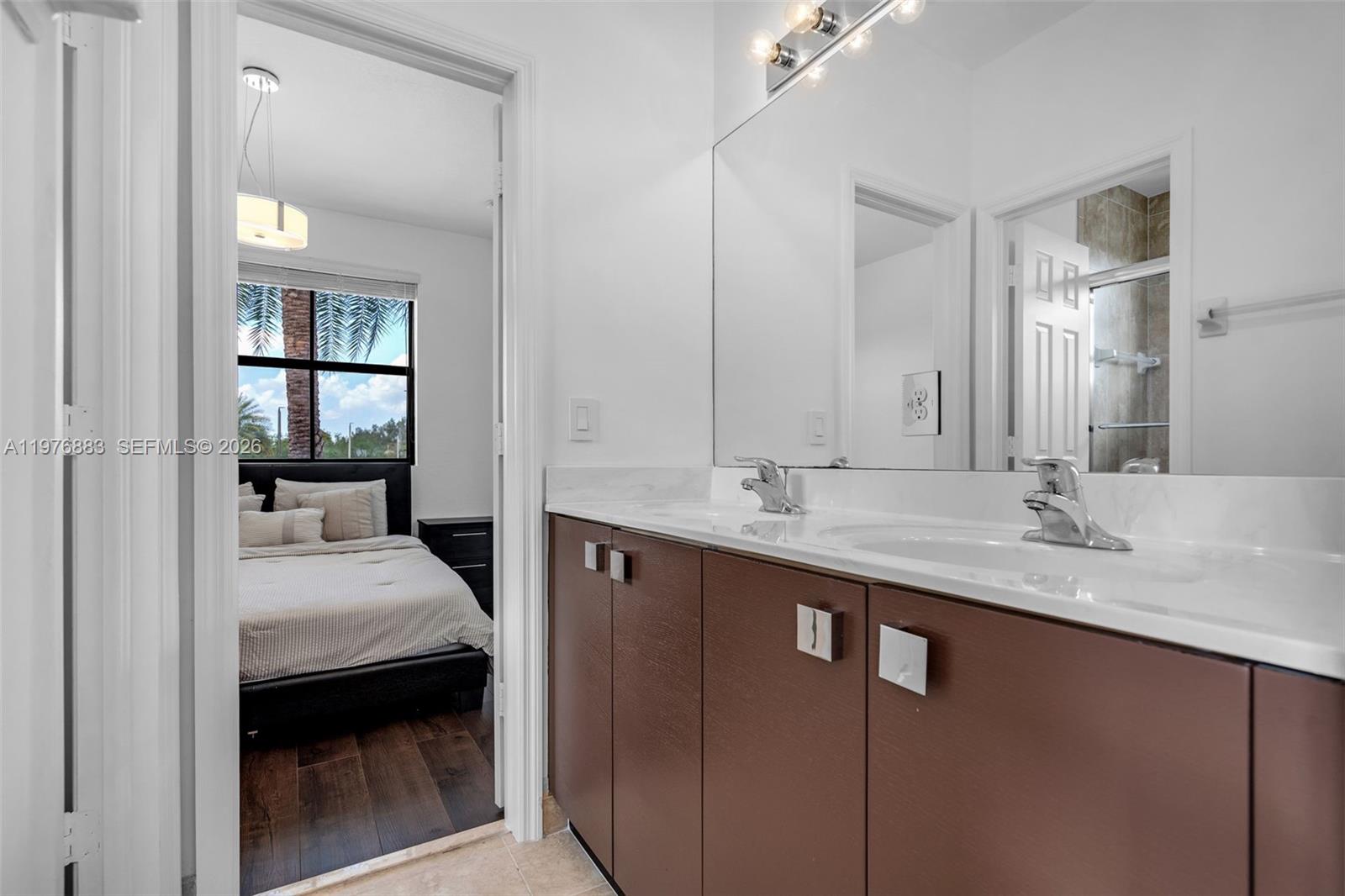 FONTAINEBLEAU WEST NORTH - Residential