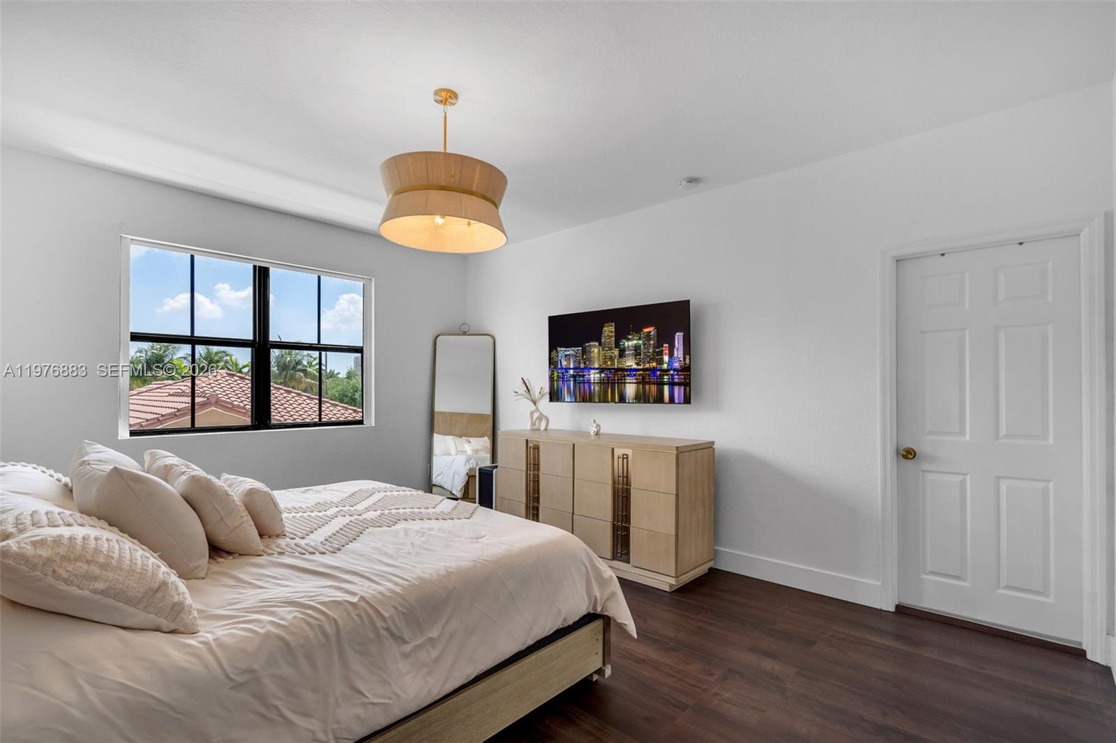 FONTAINEBLEAU WEST NORTH - Residential