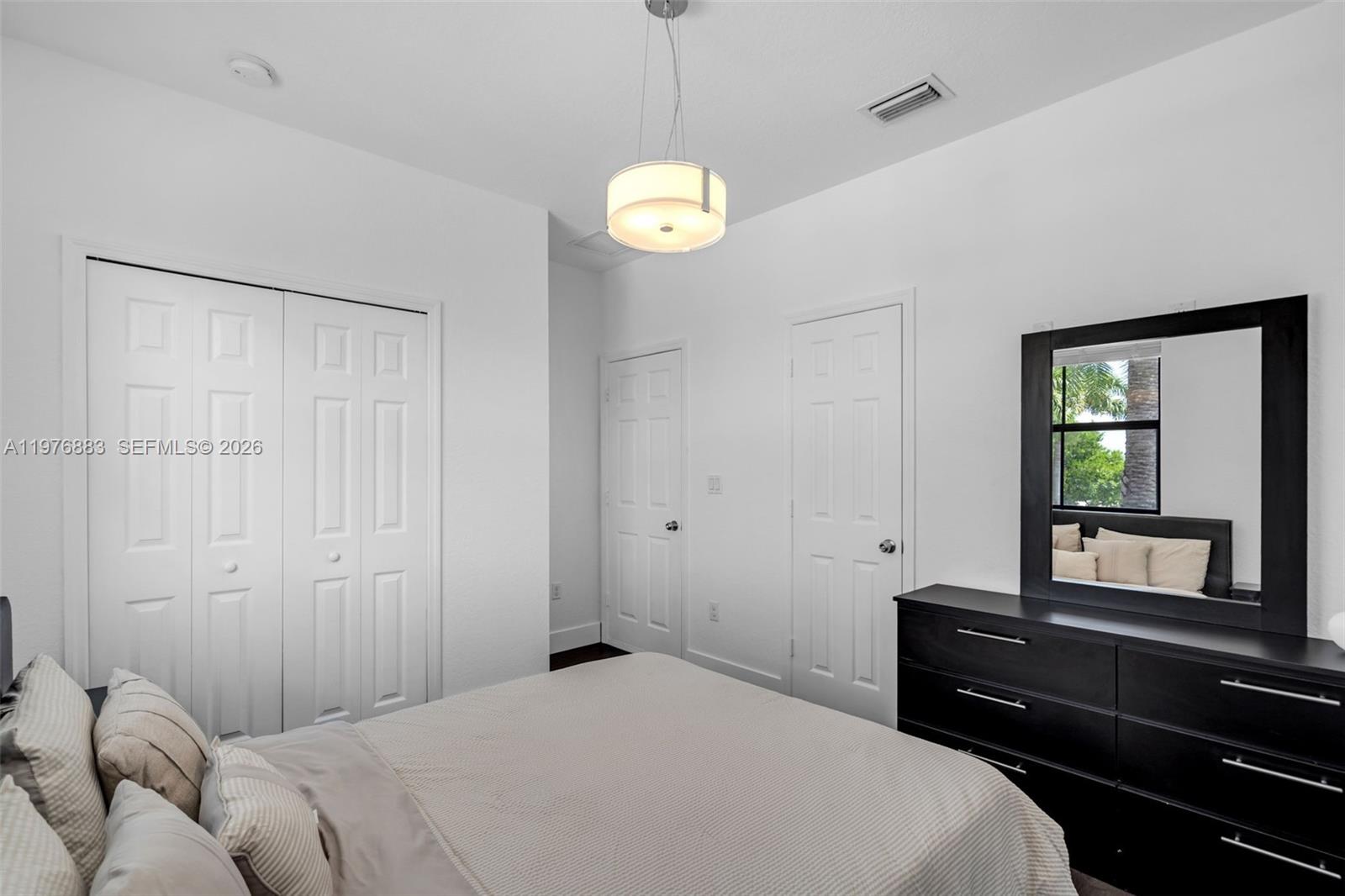 FONTAINEBLEAU WEST NORTH - Residential