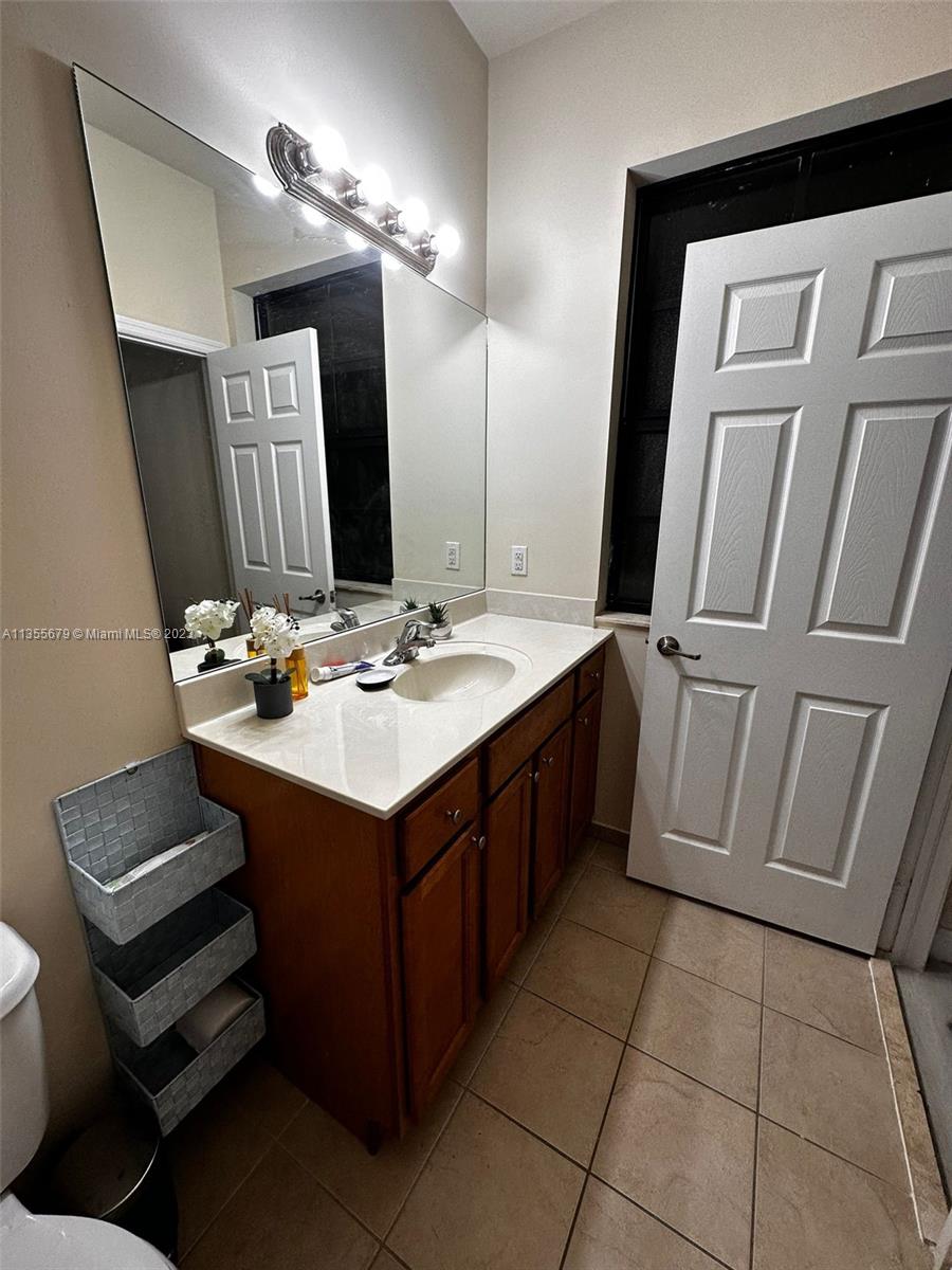 BELLAGIO VILLAS - Residential Lease