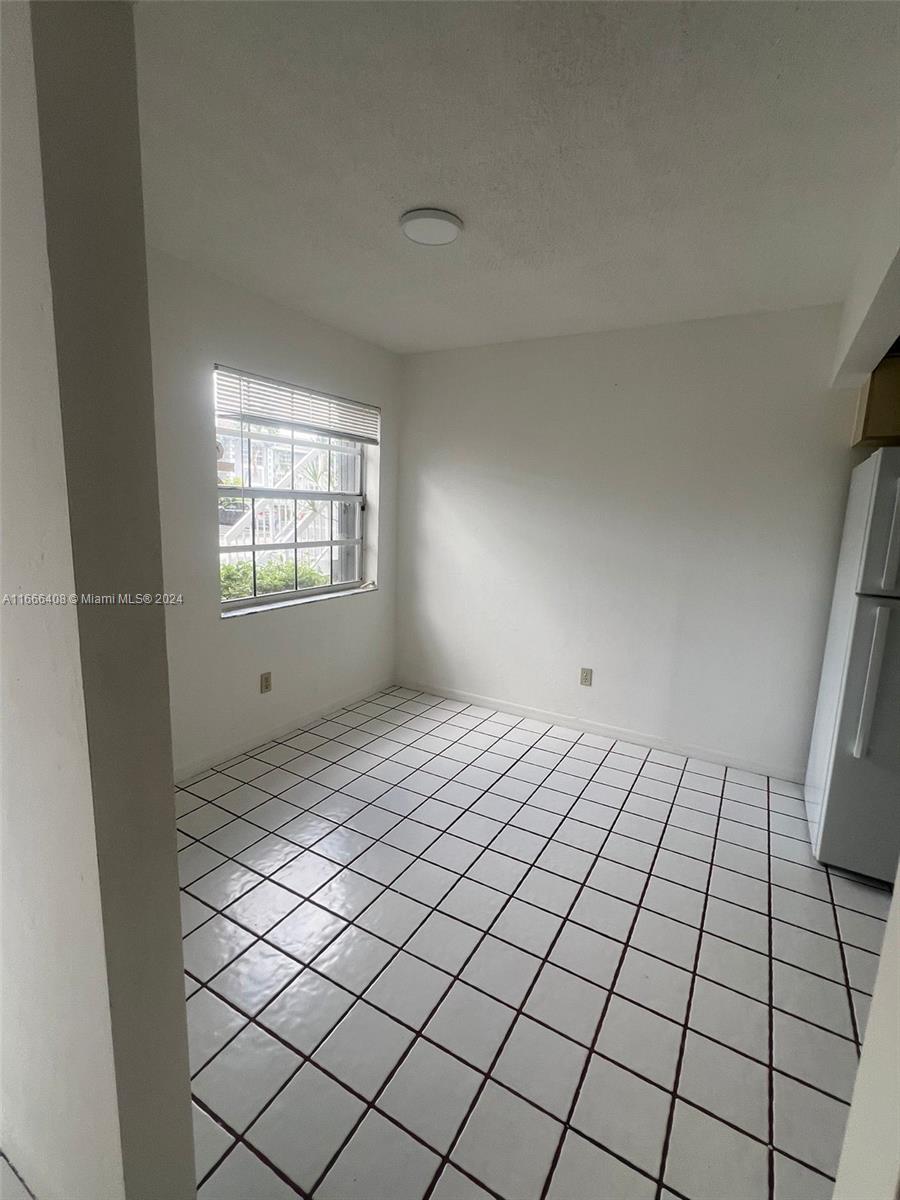 MONTEREY VILLAGE-ONE COND - Residential