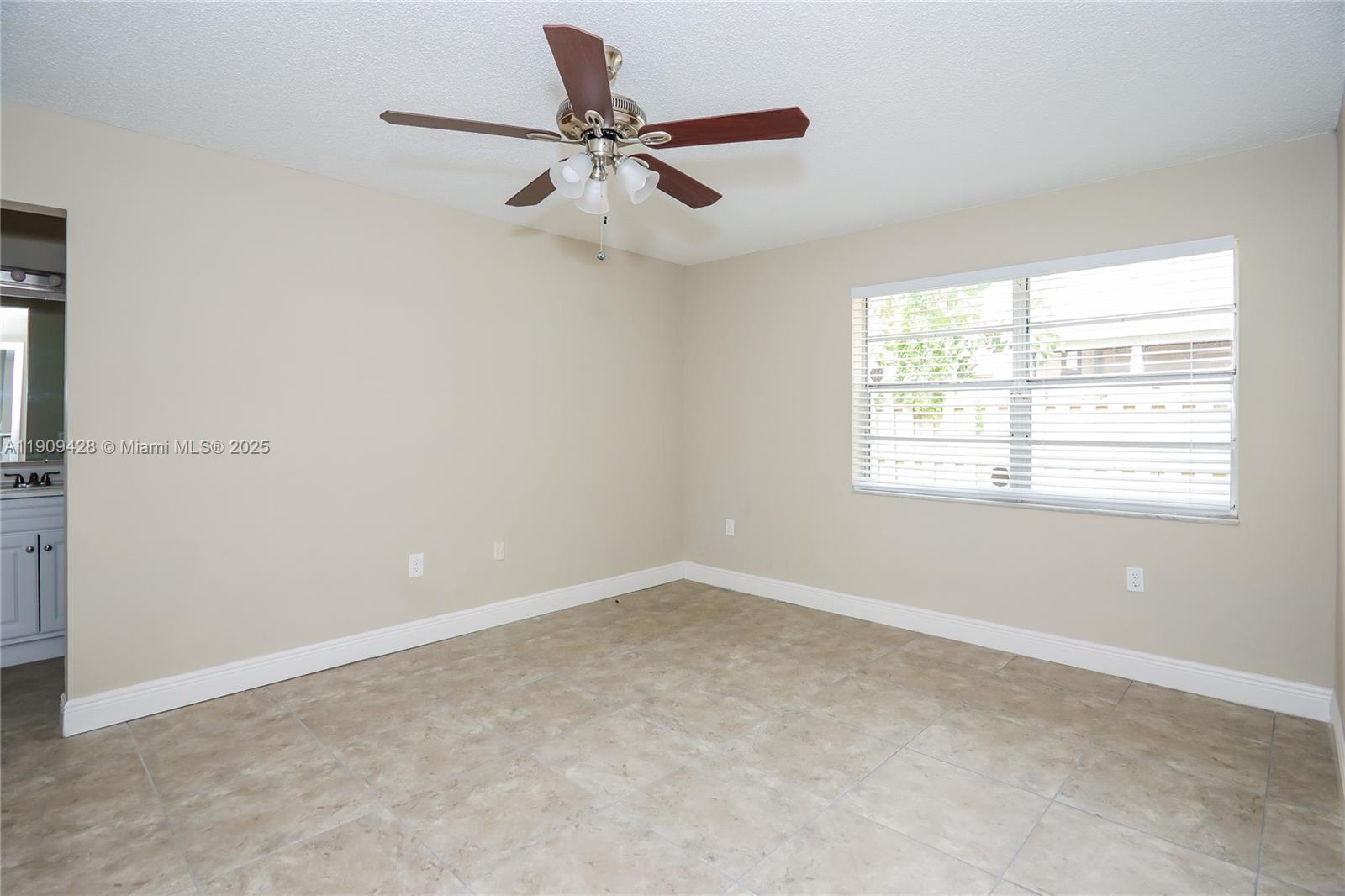 COUNTRY LAKE HOMES 1ST AD - Residential Lease