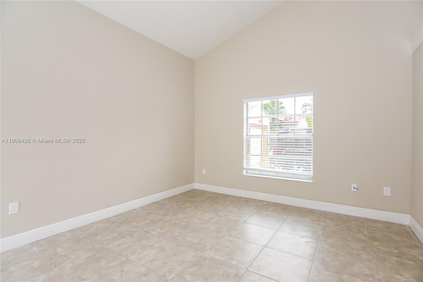 COUNTRY LAKE HOMES 1ST AD - Residential Lease