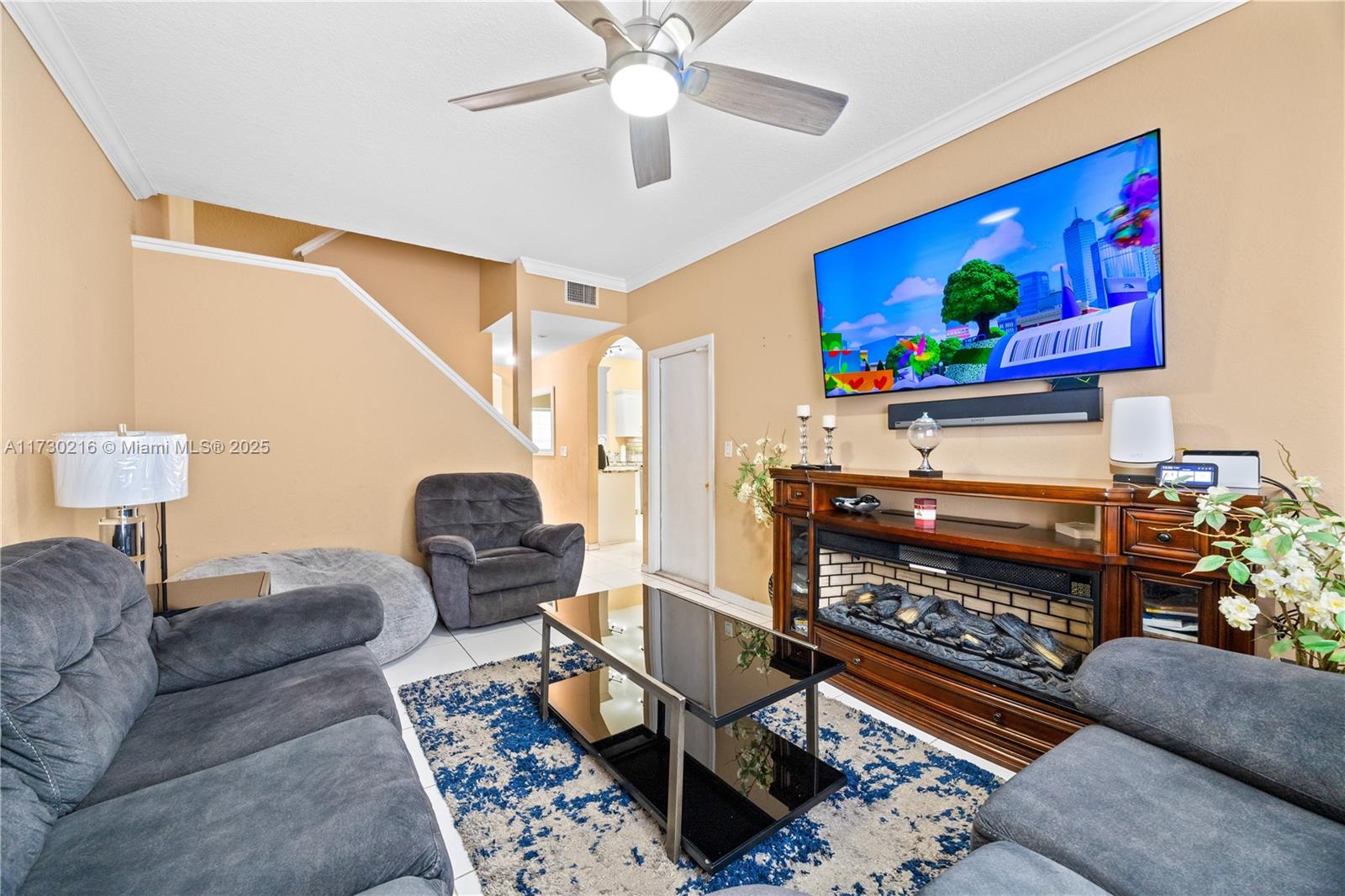 KENSINGTON MANOR - Residential