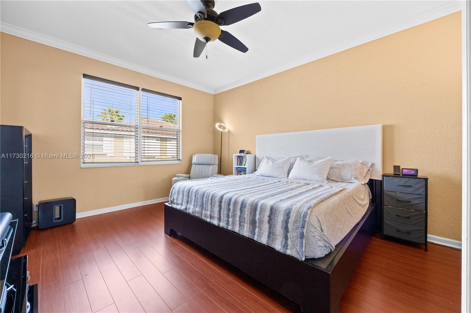 KENSINGTON MANOR - Residential
