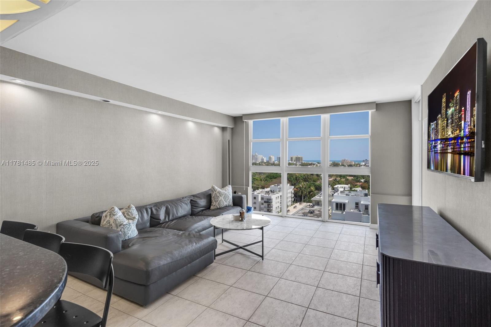 Rental Property at 1228 West Ave 1110, Miami Beach, Miami-Dade County, Florida - Bedrooms: 1 
Bathrooms: 2  - $3,250 MO.
