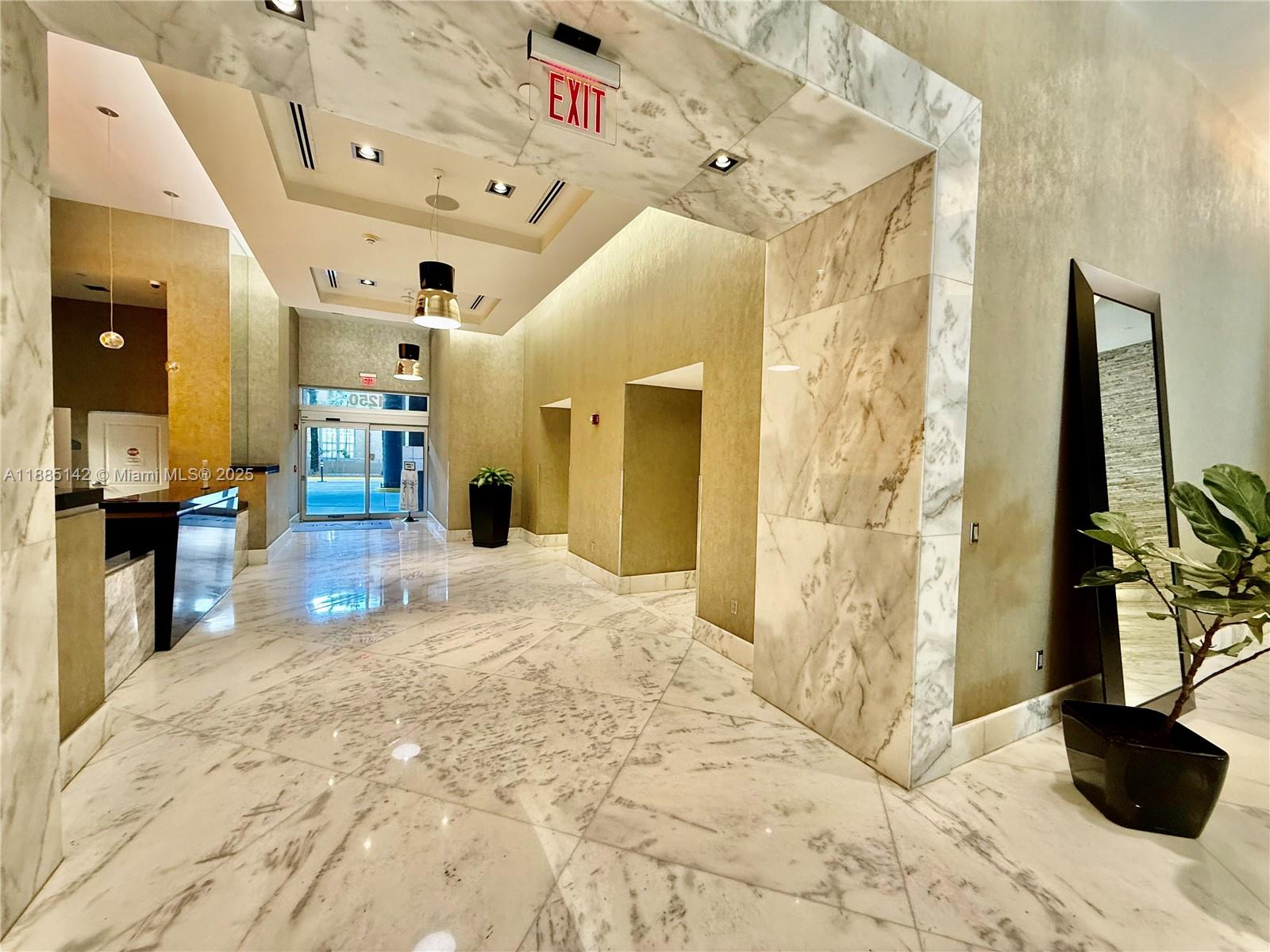 VUE AT BRICKELL CONDO - Residential