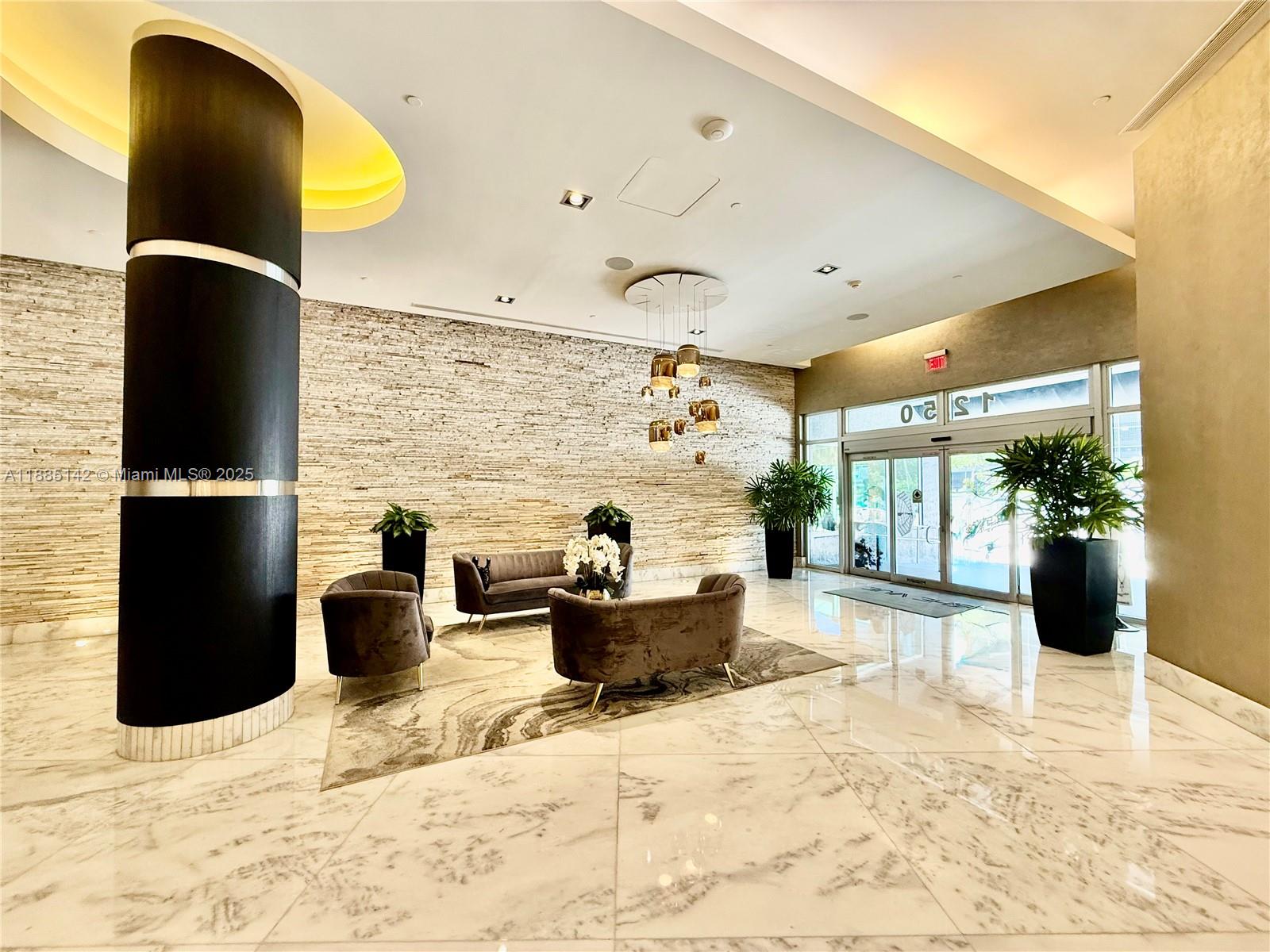 VUE AT BRICKELL CONDO - Residential