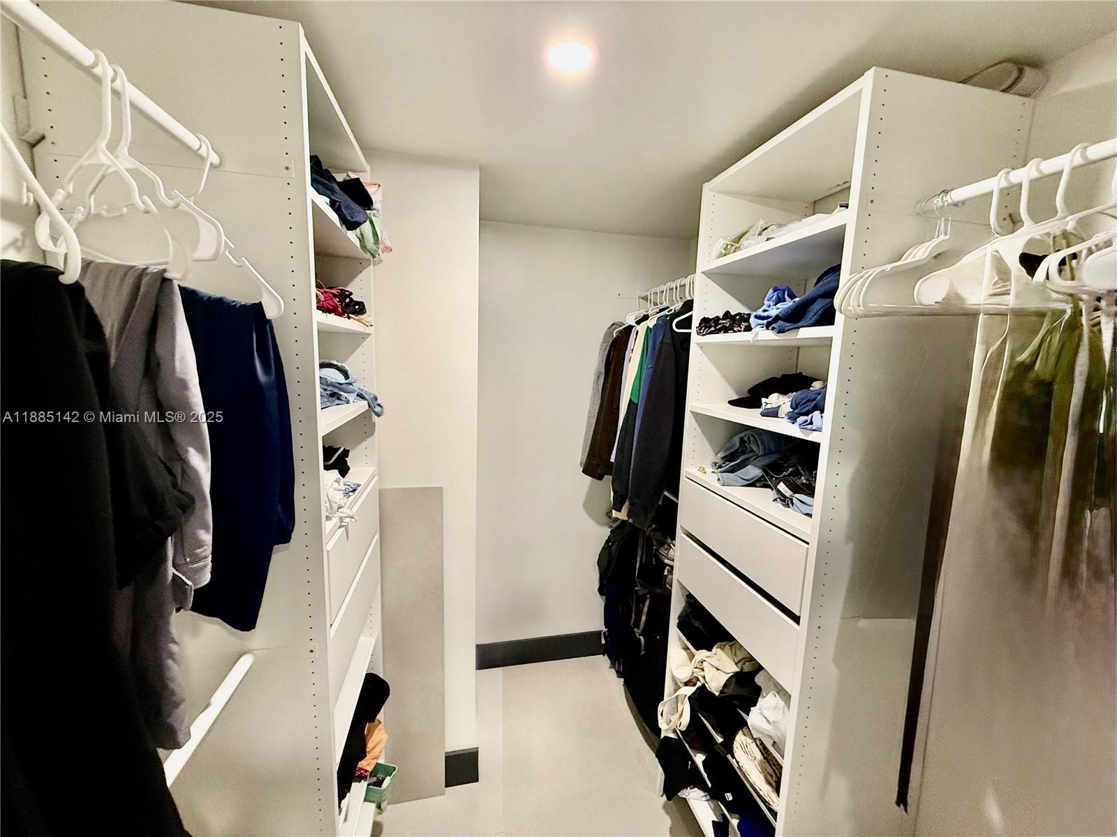 VUE AT BRICKELL CONDO - Residential