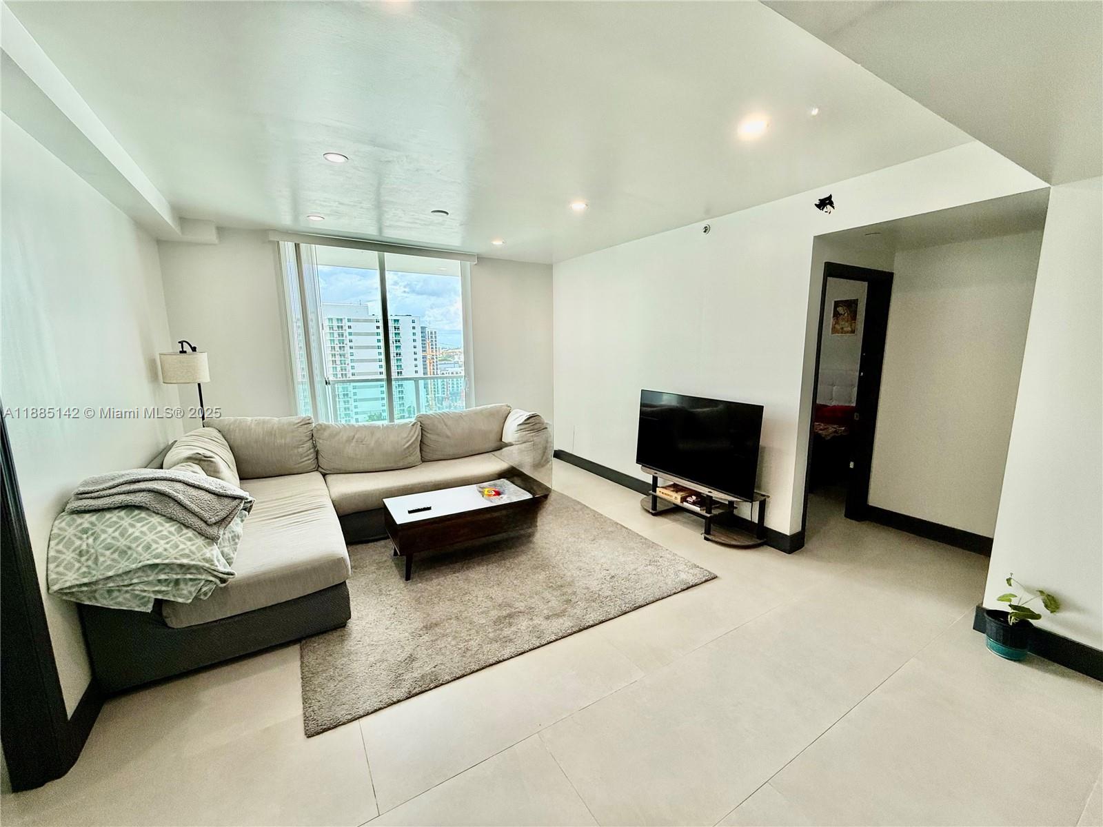 VUE AT BRICKELL CONDO - Residential