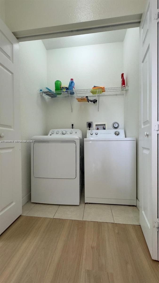 FLORIDIAN ISLES SOUTH - Residential