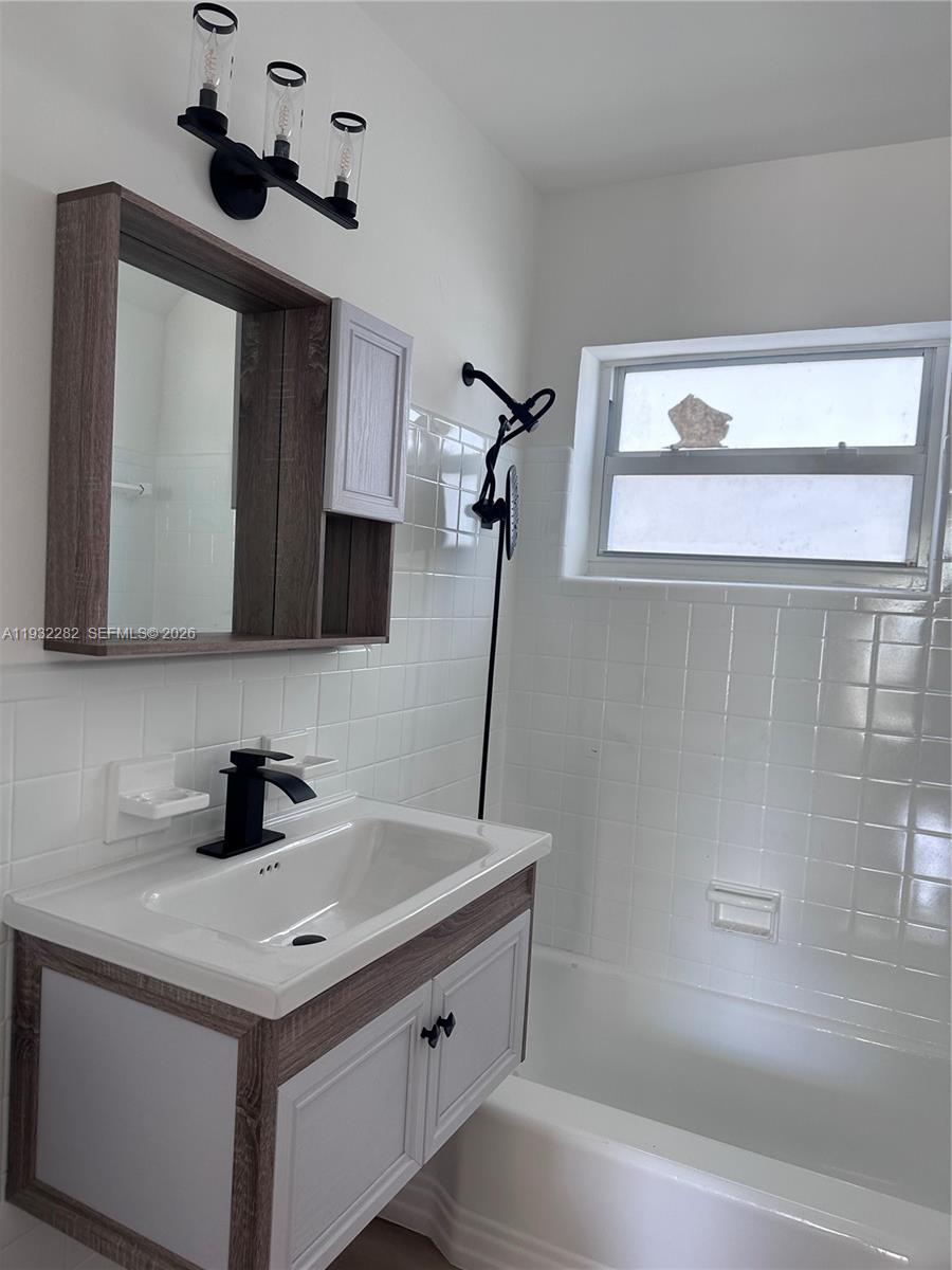 VISTA SHORES CO-OP - Residential Lease