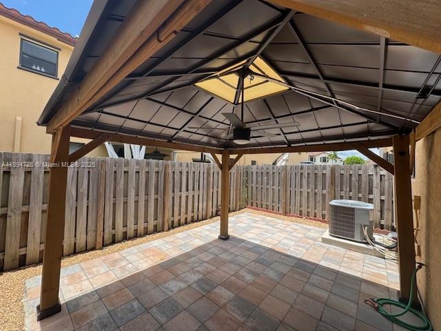 BAYWINDS OF DOMINICA AND - Residential