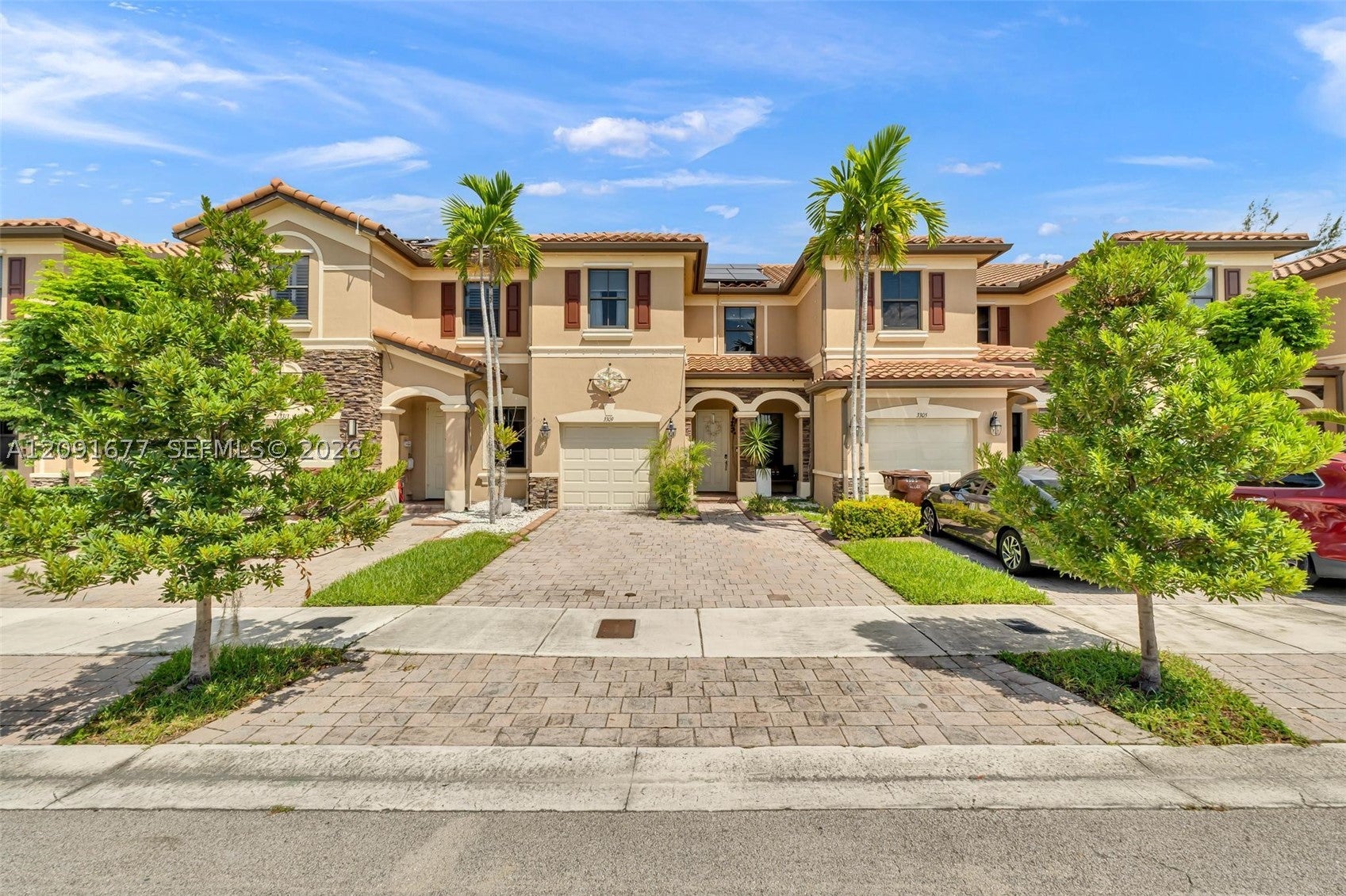 3309 W 91st Ter